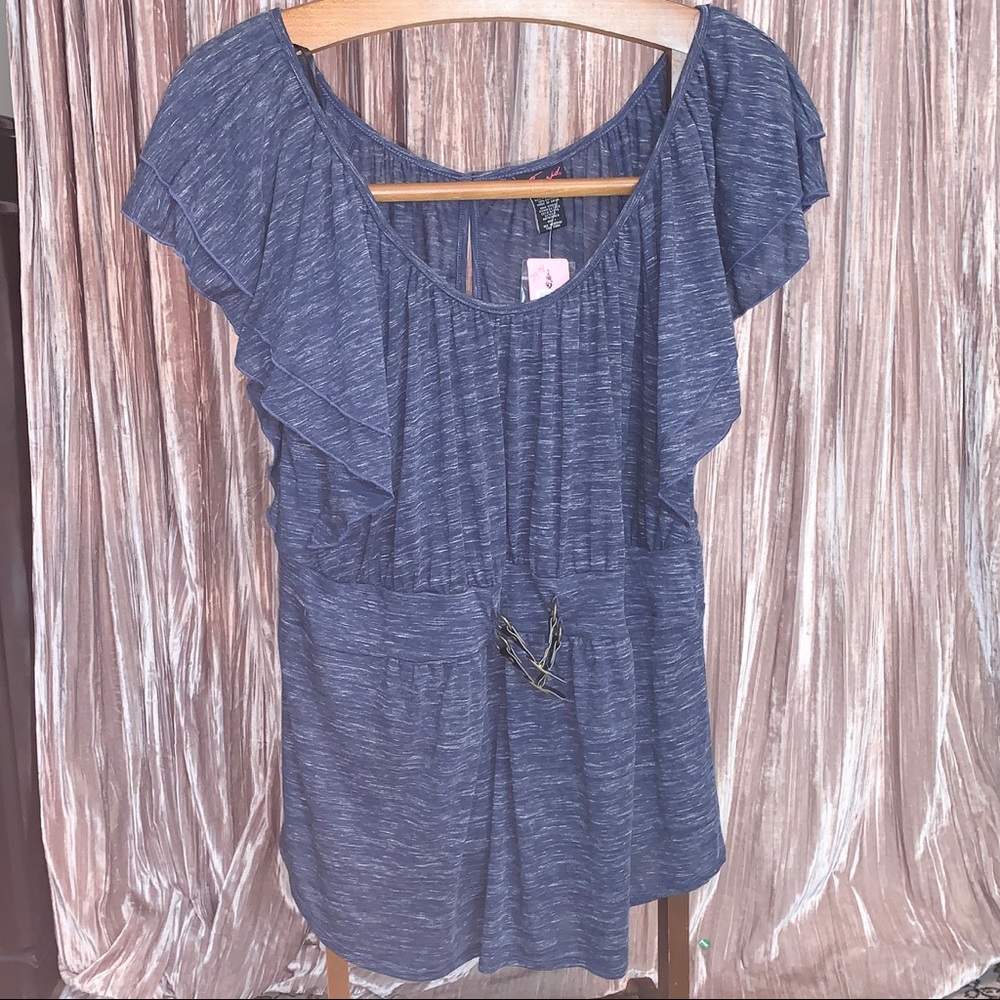 ✨Last call- Torrid Flutter Sleeve Knit Top